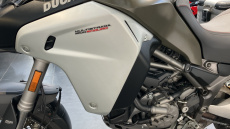 Ducati Multistrada 1200 Enduro Red